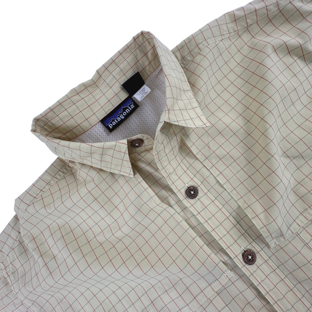 Patagonia Mens L Shirt Tan Plaid‎ Long Sleeve Vented Fishing Hiking 82021 FA01